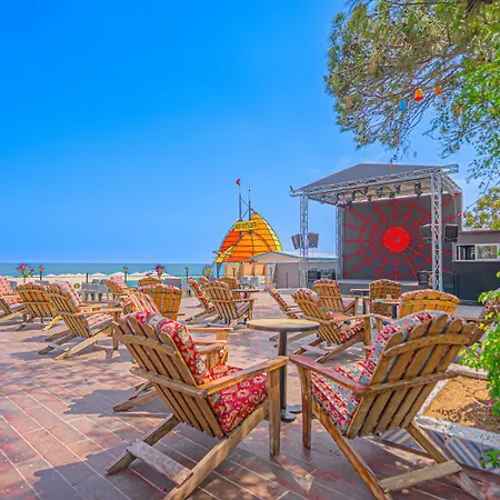 Rios 4* בלדיבי