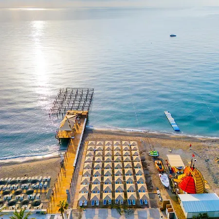 Rios Hotel 4*