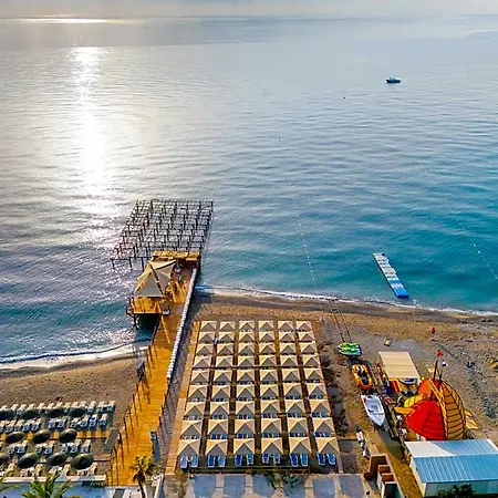 Rios Hotel 4*